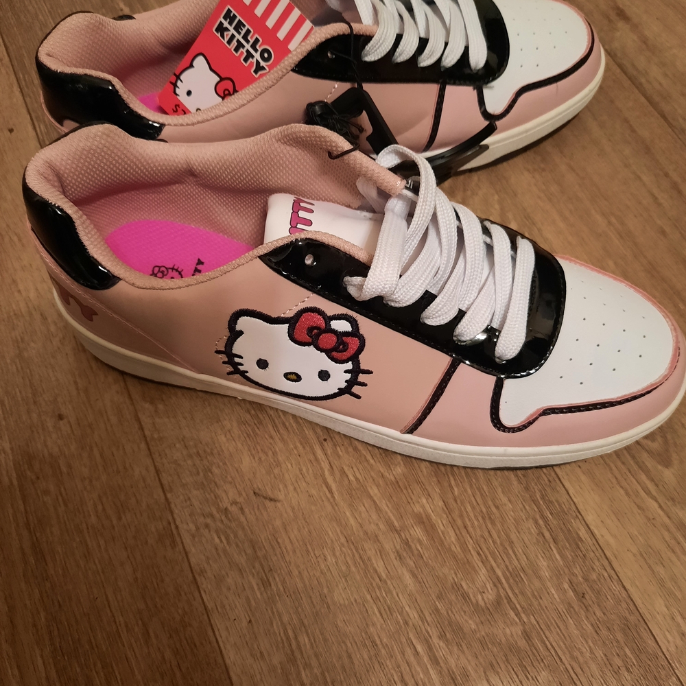 Womens Hello Kitty Pink and White Sneakers Size 11 New With Tags